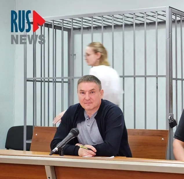 Правозащитник Алексей Соколов оспаривал ограничения на выдачу бумаги и ручки в карцере — суд признал практику законной. Защитник отмечает, что выделяемого времени часто хватает лишь на одну жалобу, тогда как для подготовки к защите требуется значительно больше.