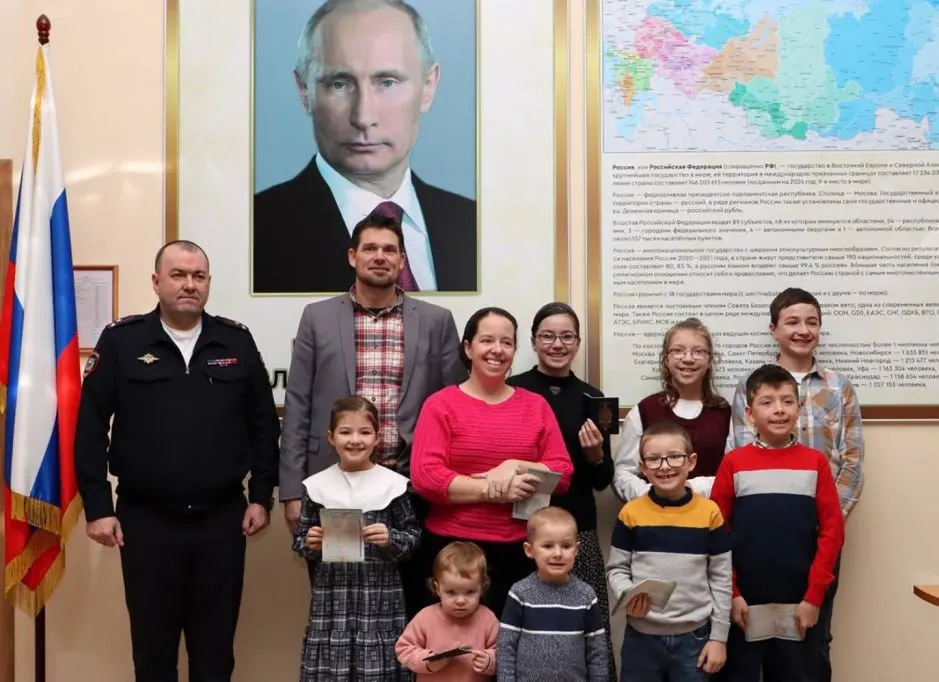 1112 иностранцев в 2025 году получили специальные визы для переезда в Россию как лица, разделяющие традиционные духовно‑нравственные ценности; большинство — из Германии, Франции и США.