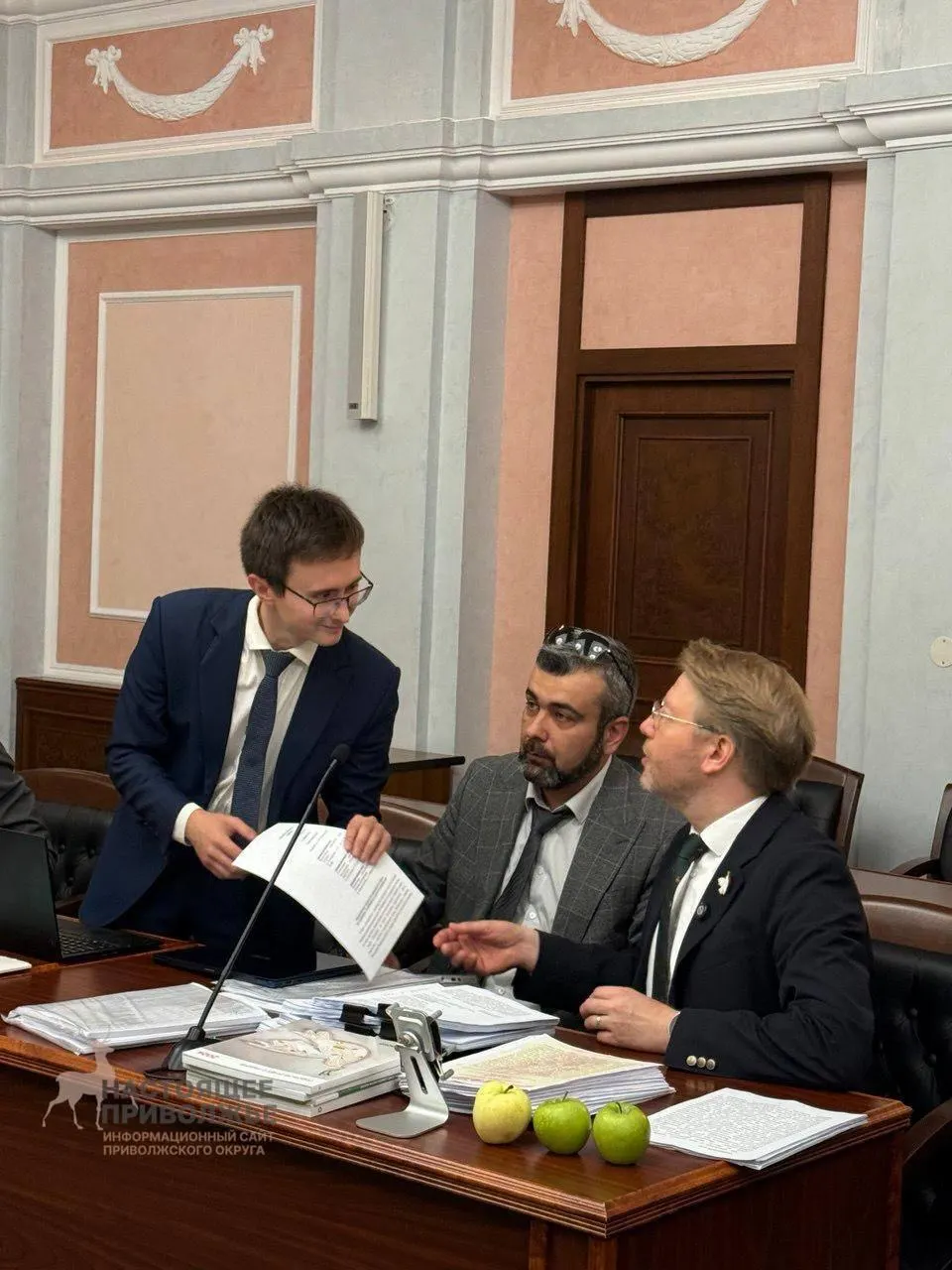 Суд принял во внимание доводы об использовании материалов без согласия правообладателей и иностранном финансировании, обвинения в экстремизме не рассматривались.