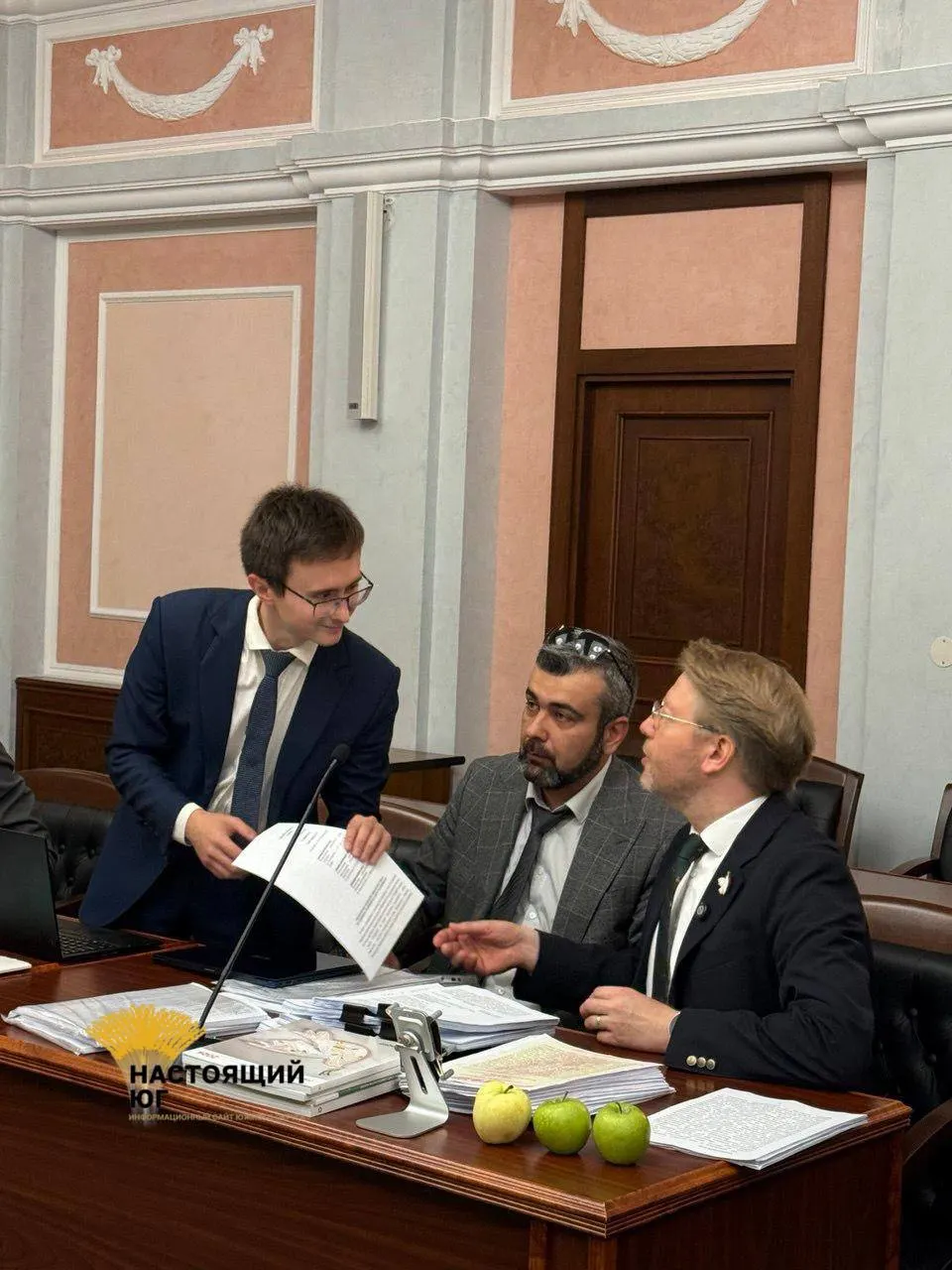 На слушаниях Верховного суда представитель ЦИК сообщил о нарушениях «Яблоко» в агитации и правах авторов, а также о спорной цитате и результатах проверки соглашения с OpenAI.