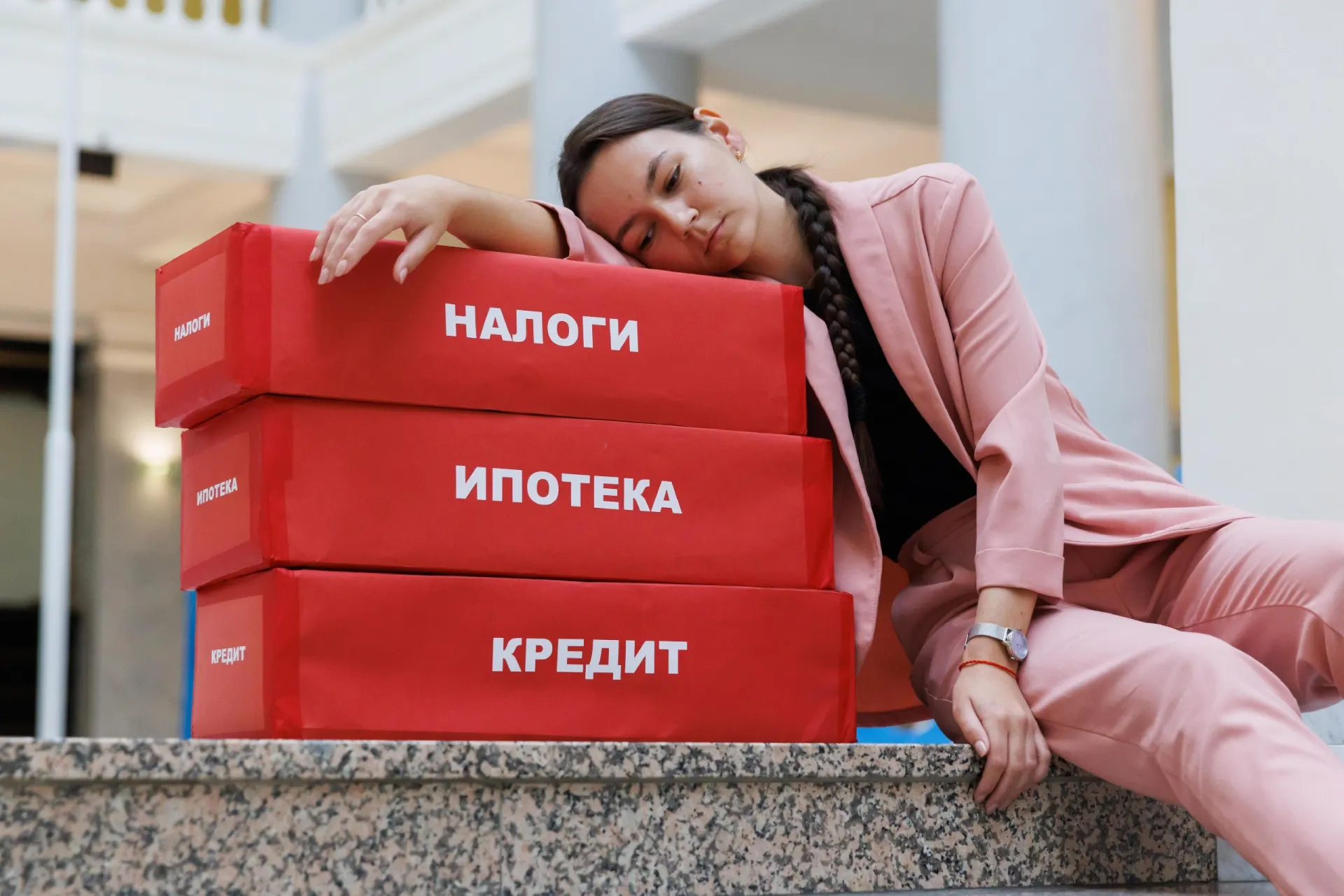 Минфин представил трехлетний бюджет и уточнил, кому затронут планируемые налоговые изменения.