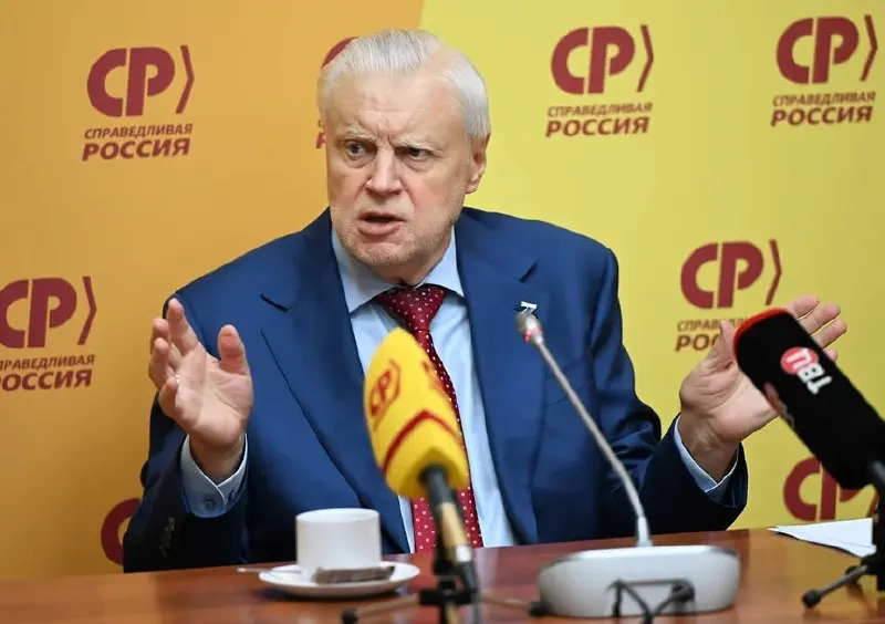 Лидер партии сообщил, что вернулся к активной работе после дистанционного руководства и указал объективные трудности, связанные с событиями СВО, как одну из причин падения рейтингов.