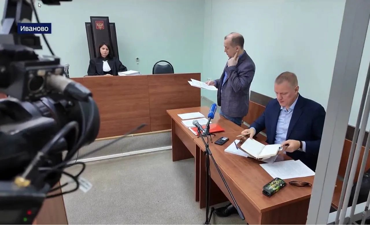 Глава Следственного комитета потребовал представить доклад по делу журналиста, пытавшегося возбудить уголовные дела против сотрудников полиции и оказавшегося на скамье подсудимых; речь идёт о конфликте вокруг клеветы и поддержке родственников бойцов СВО.