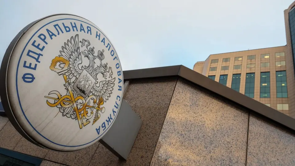 Ужесточение налогового режима для малого бизнеса и самозанятых привело к снижению поступлений по специальным режимам налогообложения, тогда как дефицит федерального бюджета продолжает расти.