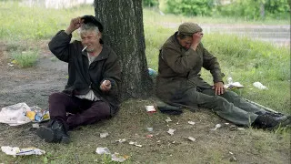 В 2025 году показатель впервые диагностированного алкоголизма и алкогольных психозов достиг 56,9 случая на 100 тыс. жителей — это максимум за последние девять лет. По сравнению с 2024 годом рост составил 30%, а увеличение отмечено в 69 регионах.