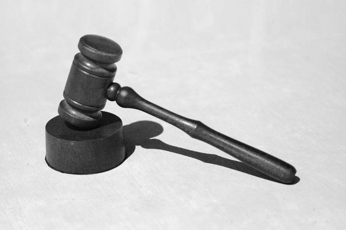 В двух первых известных случаях суды признали применение VPN отягчающим обстоятельством по делам о незаконном приобретении наркотиков. Юристы отмечают, что само использование VPN по-прежнему не запрещено, но оно может повлиять на назначение наказания.