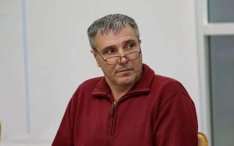 Секретарь регионального отделения и бывший главный бухгалтер задержаны; ранее против нескольких депутатов и помощников КПРФ в регионе были возбуждены уголовные дела.