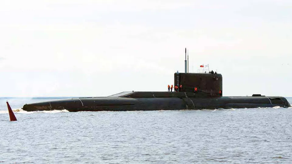 Наблюдения и анализ разведслужб указывают на то, что в арктических водах России может реализовываться секретный проект «Скифы» — размещение ракет в шахтах на морском дне, что затруднит их обнаружение и поражение.