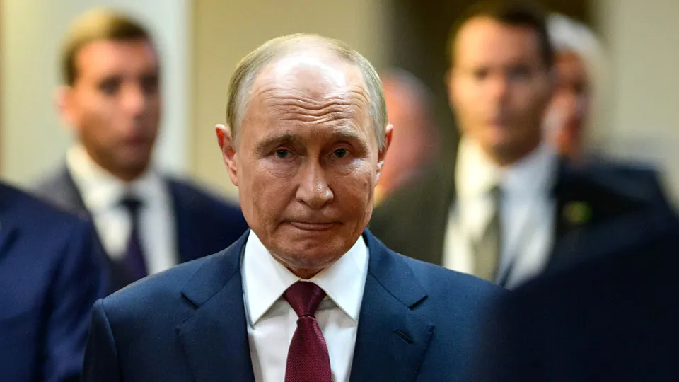 В апреле контролируемая Россией территория в ходе войны с Украиной уменьшилась на 116 кв. км. Темпы наступления резко упали — на это повлияли контратаки, удары средней дальности с активным применением дронов, проблемы связи и погодные условия.