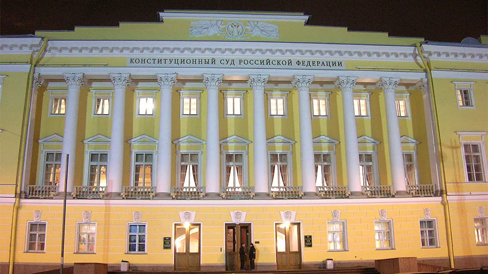 Валерий Зорькин заявил, что антикоррупционные иски не должны подпадать под обычные сроки исковой давности. Это заявление прозвучало на фоне дискуссий об ограничении сроков по делам о деприватизации; однако в проекте уже предусмотрены исключения для антикоррупционных исков. Через такие механизмы государству были возвращены активы на сумму около 6,5 трлн рублей.