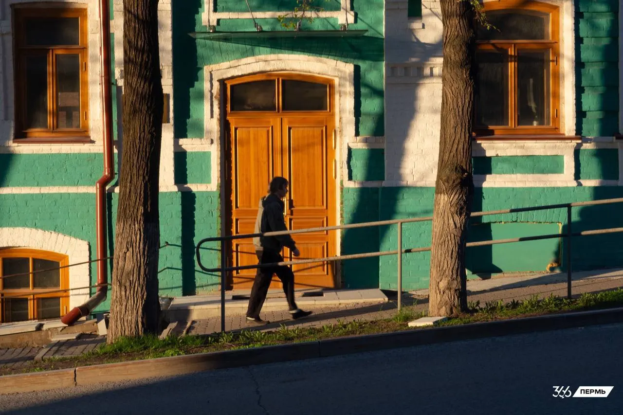 Краткий обзор ключевых новостей из Перми: рост цен на топливо, трудности у малого бизнеса, обсуждение добровольцев для «защиты неба» и новая инициатива Минздрава по сокращению больничных.