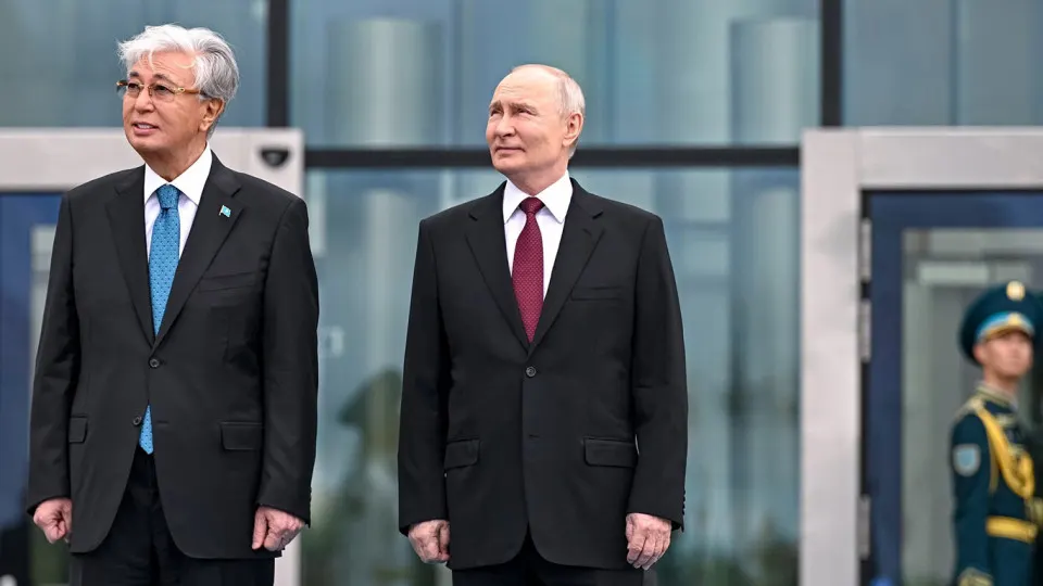 Стороны согласовали принципы сотрудничества и финансирования: Россия предоставит экспортный кредит, «Росатом» возглавит консорциум по строительству станции «Балхаш» из двух энергоблоков ВВЭР‑1200 с плановым вводом в середине 2030-х годов.