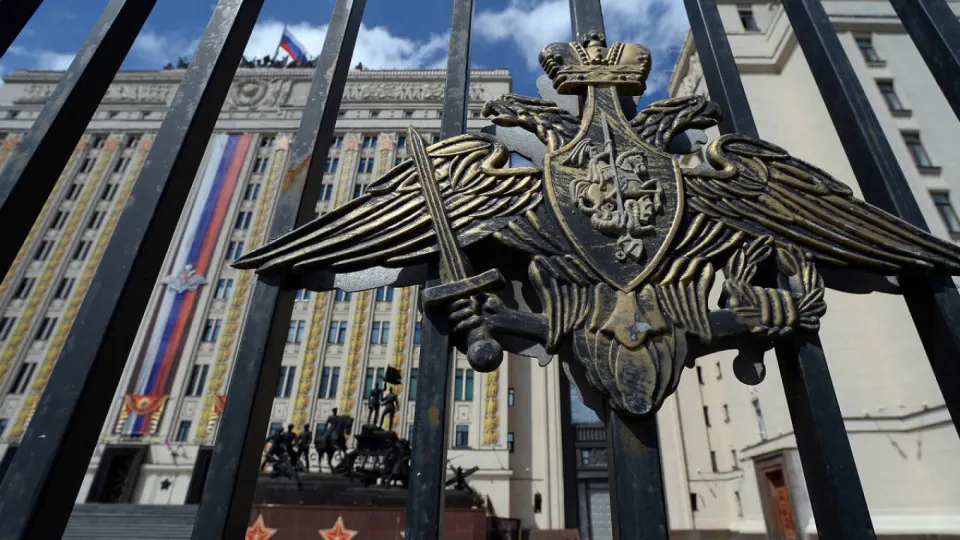 Минобороны хочет получать в управление акции, землю, технику и базы национализированных компаний стройсектора, чтобы быстрее обеспечивать армейские нужды и выполнять гособоронзаказ.