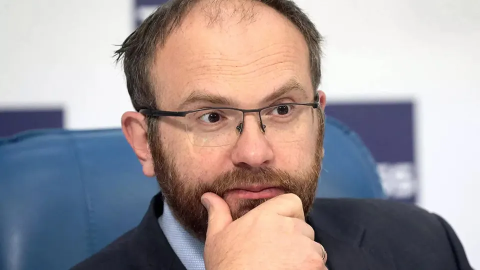 Заместитель председателя синодального отдела РПЦ назвал массовые отключения мобильного интернета напоминанием о хрупкости технологической цивилизации; в это время ограничения охватили десятки регионов и вызвали изменения в регулировании связи.