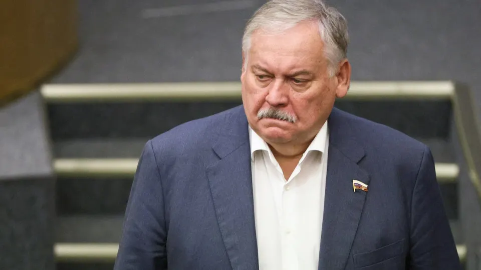 Первый зампред комитета Госдумы Константин Затулин заявил, что Латвия и Эстония не выполнили обещаний по отношению к русскоязычному населению; на этом фоне в парламенте обсуждают законопроект о возможности применения российских войск за рубежом для защиты сограждан.
