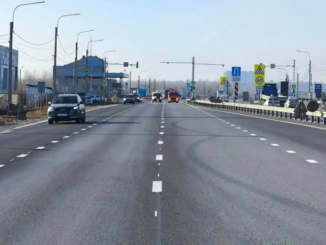 Ремонт дорожного полотна на мосту через реку Обь в Барнауле стартует 30 июня и продлится до конца июля. Одна из двух полос будет перекрыта, в часы пик обе полосы пообещали открывать для проезда.