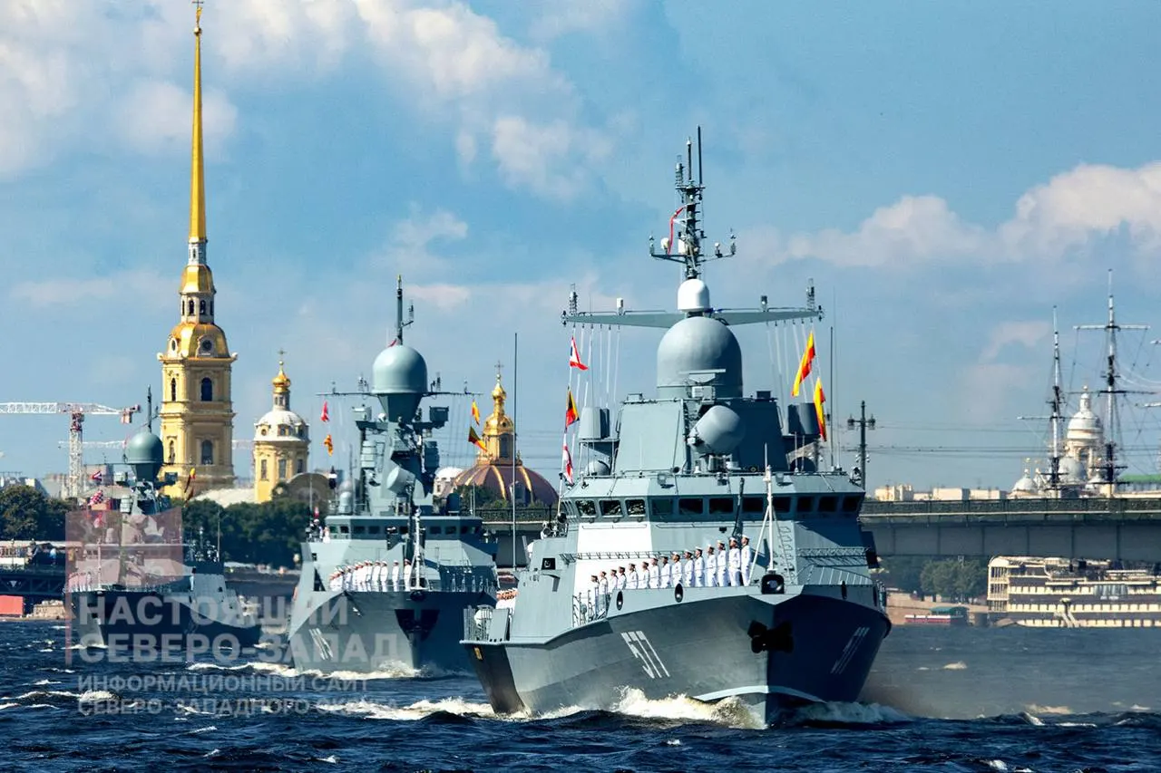 Минобороны решило не проводить главный парад ко Дню ВМФ в Петербурге — мероприятие отменяют второй год подряд. День ВМФ в этом году отмечают 26 июля.
