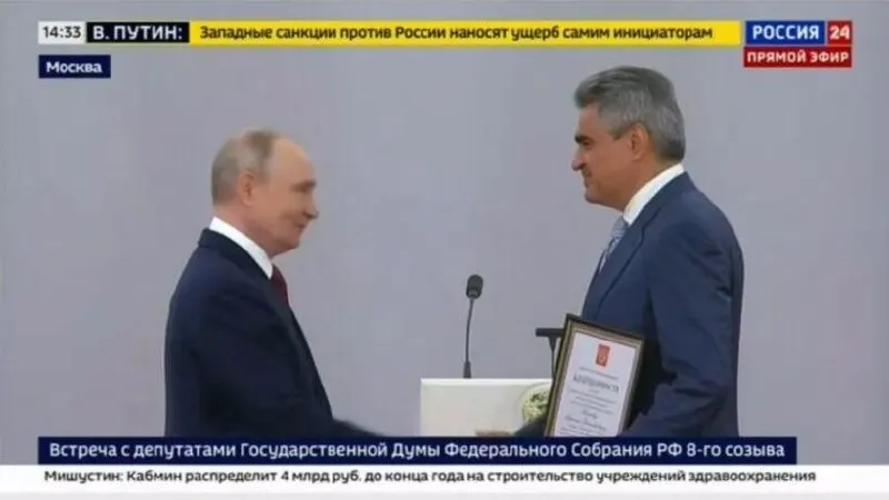 Лидер партии «Новые люди» Алексей Нечаев после церемонии награждения депутатов заявил, что необходимо продолжать усилия для победы в специальной военной операции.