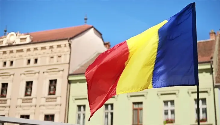 МИД Румынии объявил сотрудника посольства РФ персоной нон грата и потребовал его выезда. Решение связано со сбитием трёх беспилотников 24–26 июля; Бухарест также отозвал посла в Москве для консультаций.