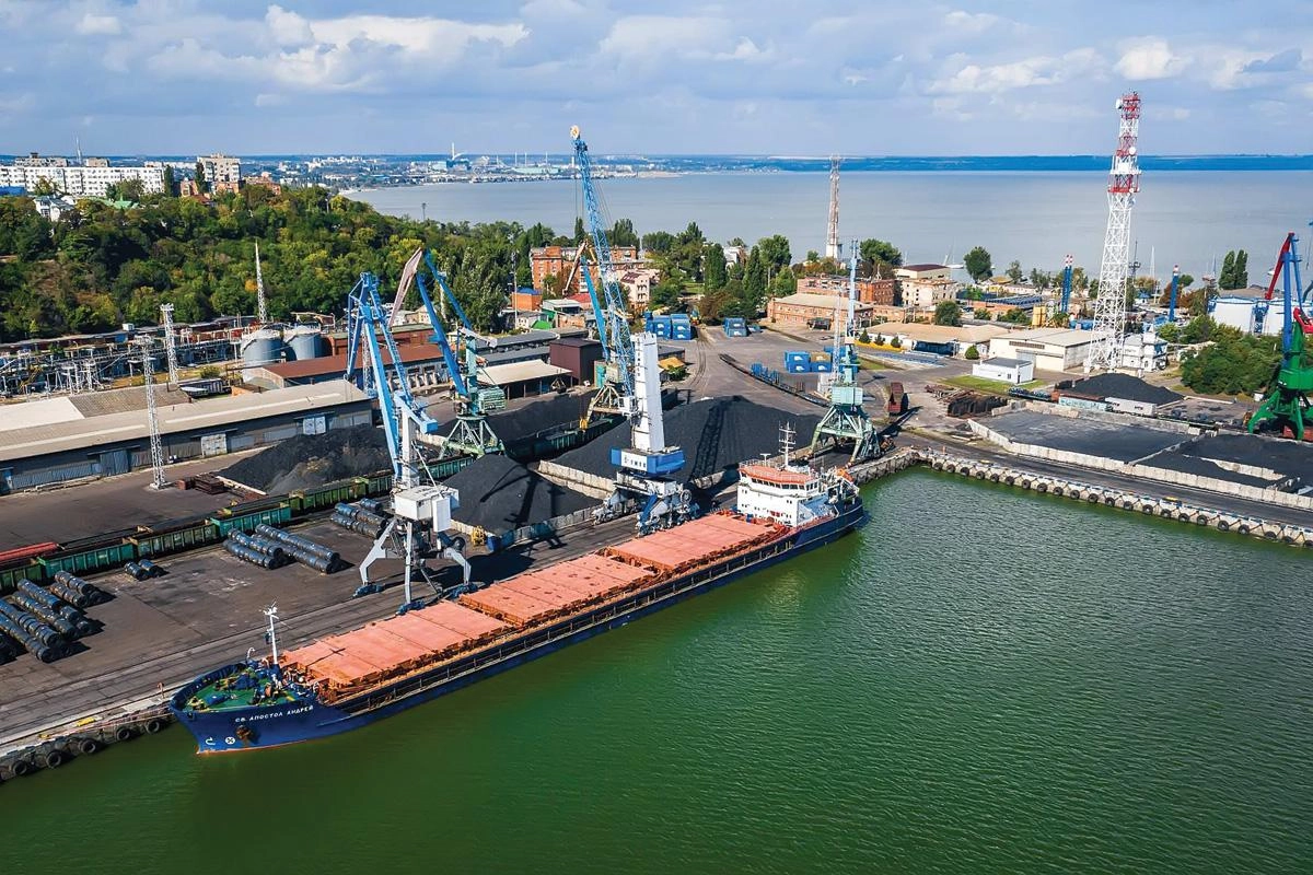 Из‑за атак беспилотников отгрузки из портов Азовского моря остановились; Минсельхоз предлагает покрыть до 90% затрат на перевозку зерна из Ростовской области в черноморские и балтийские порты.