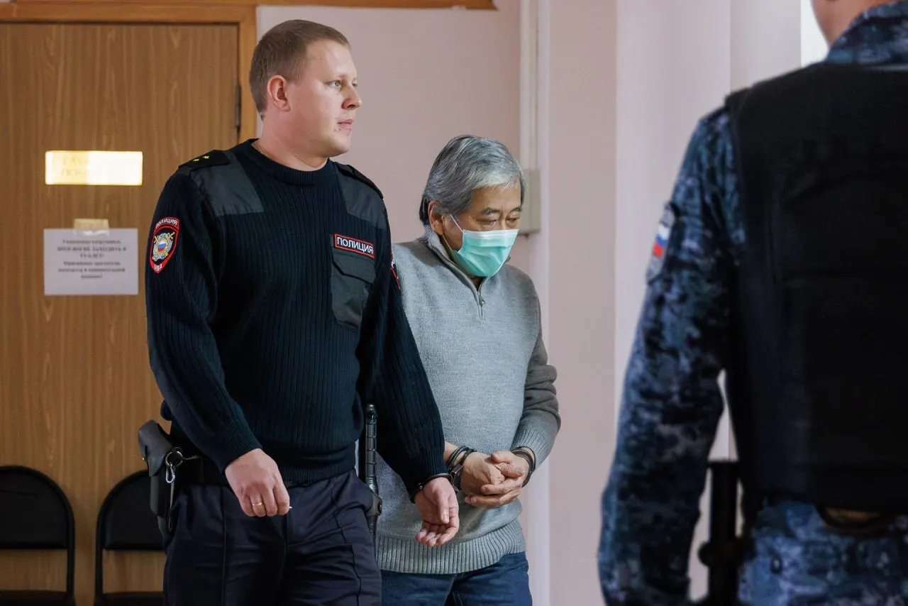 Материалы уголовного дела, по которому Александр Пак был осуждён за убийство многодетной матери Екатерины Буравлевой, поступили в Верховный суд; дело передано в третий состав уголовной коллегии.