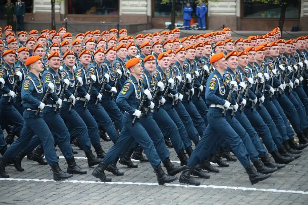 Законопроект позволяет спасателям применять физическую силу и огнестрельное оружие для защиты жизни, пресечения угроз и борьбы с беспилотниками, с ограничениями на применение оружия