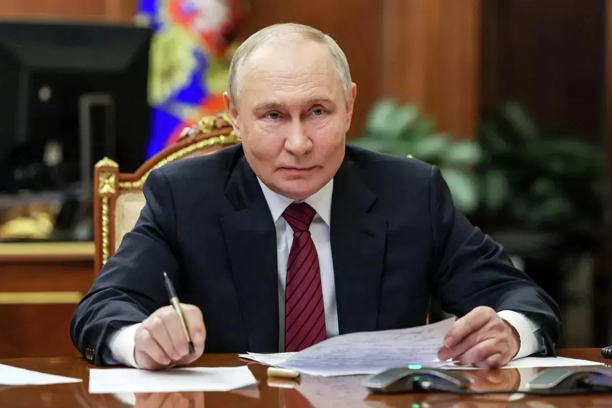 За семь с половиной месяцев 2026 года добровольные платежи частного сектора в федеральный бюджет достигли рекордной величины, превысив прошлогодние показатели. Обсуждаются перспективы дальнейшего финансирования бюджета.