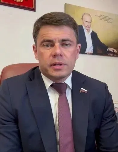 Россия продвигает концепцию суверенного интернета с участием мессенджера МАХ — шаг к цифровой автономии, отмеченный депутатом Госдумы по информполитике.