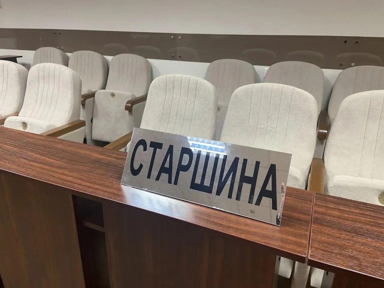 Разрабатывается реформа присяжных: планируется сократить число заседателей вдвое и изменить порядок совещания.